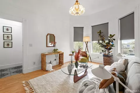 Living - 320 Peralta St, Oakland, CA 94607 photo 3 of 4