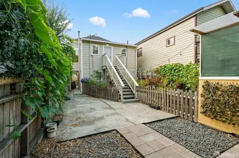 Exterior - 320 Peralta St, Oakland, CA 94607 photo 7 of 10