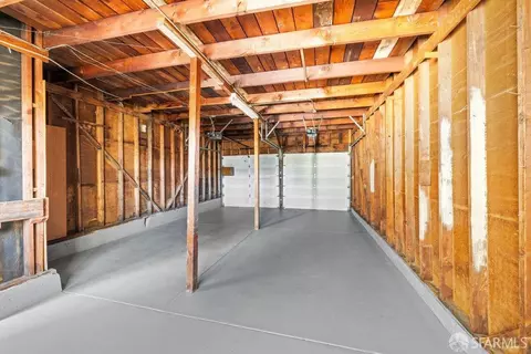 Exterior - 1365 Shafter Ave, San Francisco, CA 94124 photo 7 of 13