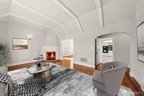 Living - 1365 Shafter Ave, San Francisco, CA 94124 photo 5 of 7