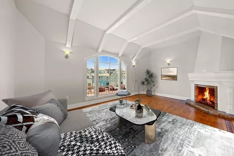 1365 Shafter Ave, San Francisco, CA 94124