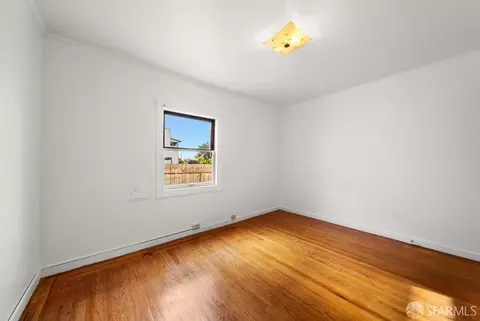 Bedroom - 1365 Shafter Ave, San Francisco, CA 94124 photo 14 of 15
