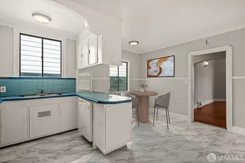 Kitchen - 1365 Shafter Ave, San Francisco, CA 94124 photo 2 of 5