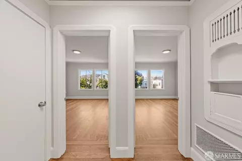 Entry Way - 1365 Shafter Ave, San Francisco, CA 94124 photo 3 of 6