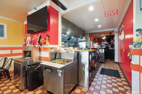 Kitchen - 2817 24th St, San Francisco, CA 94110 photo 3 of 4