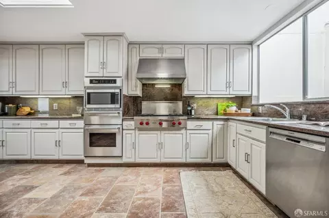 Kitchen - 2178 14th Ave, San Francisco, CA 94116 photo 3 of 7