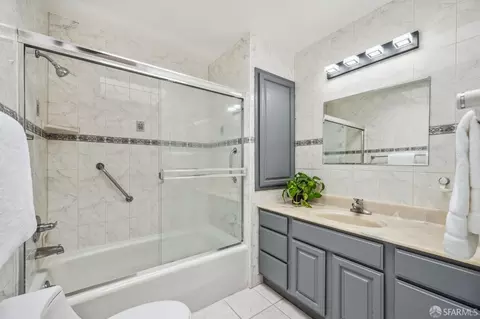 Bath - 2178 14th Ave, San Francisco, CA 94116 photo 4 of 6