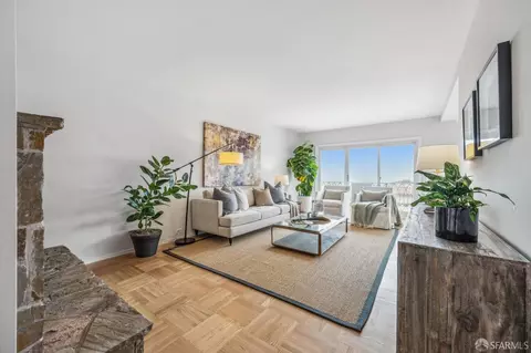 Living - 2178 14th Ave, San Francisco, CA 94116 photo 2 of 5