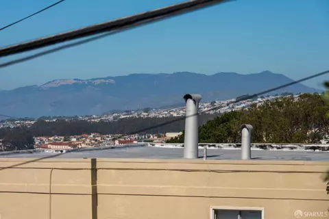 View/Area - 633 Shields St, San Francisco, CA 94132 photo 2 of 6