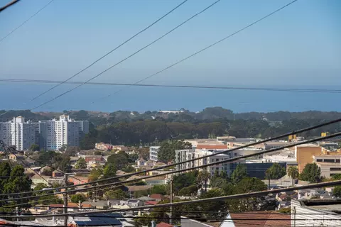 View/Area - 633 Shields St, San Francisco, CA 94132 photo 1 of 6
