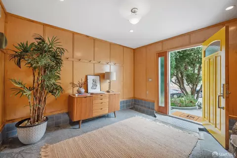 Entry Way - 633 Shields St, San Francisco, CA 94132 photo 2 of 7