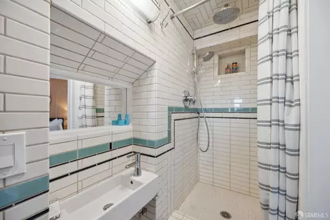 Bath - 633 Shields St, San Francisco, CA 94132 photo 4 of 5
