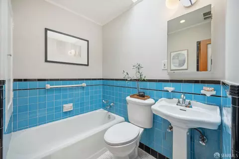 Bath - 633 Shields St, San Francisco, CA 94132 photo 1 of 5