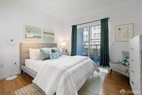 Bedroom - 555 Bartlett St #222, San Francisco, CA 94110 photo 1 of 6