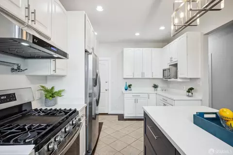 Kitchen - 66 Curtis St, San Francisco, CA 94112 photo 5 of 5
