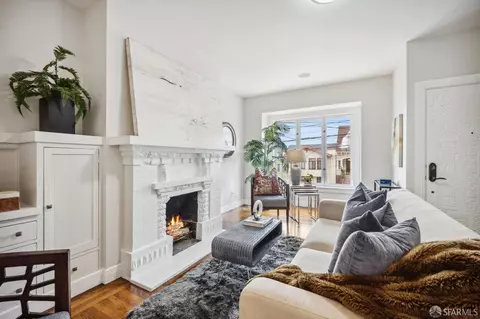 Living - 66 Curtis St, San Francisco, CA 94112 photo 5 of 10