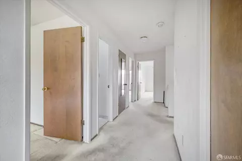 Entry Way - 1615 15th Ave, San Francisco, CA 94122 photo 3 of 3