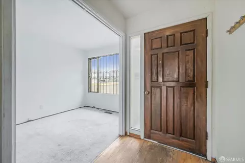 Entry Way - 1615 15th Ave, San Francisco, CA 94122 photo 2 of 3