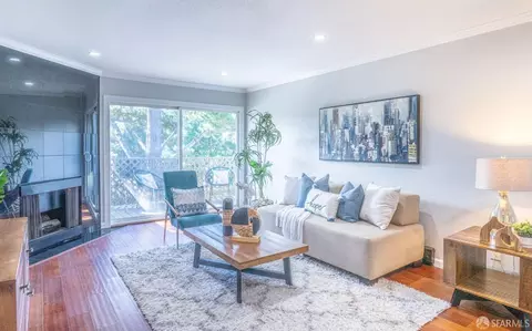 381 Half Moon Ln #315, Daly City, CA 94015