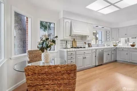 Kitchen - 538 Lomita Ave, Millbrae, CA 94030 photo 1 of 6