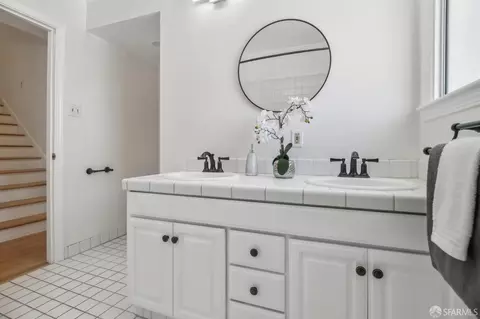 Bath - 538 Lomita Ave, Millbrae, CA 94030 photo 2 of 5