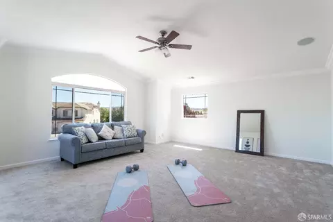 Living - 5352 Thunderbird Ct, Antioch, CA 94531 photo 2 of 3