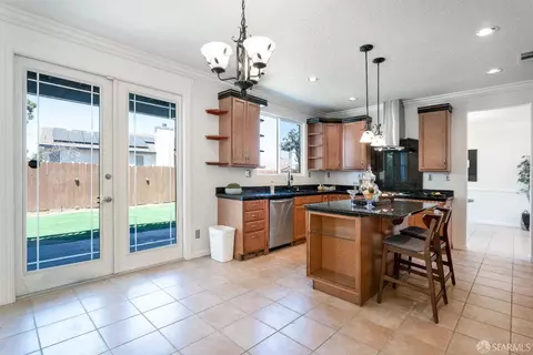Kitchen - 5352 Thunderbird Ct, Antioch, CA 94531 photo 2 of 2