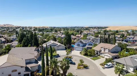 View/Area - 5352 Thunderbird Ct, Antioch, CA 94531 photo 5 of 6