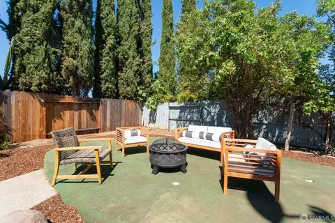 Exterior - 5352 Thunderbird Ct, Antioch, CA 94531 photo 11 of 12