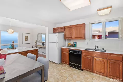 256 Edgewood Dr, Pacifica, CA 94044 photo 15