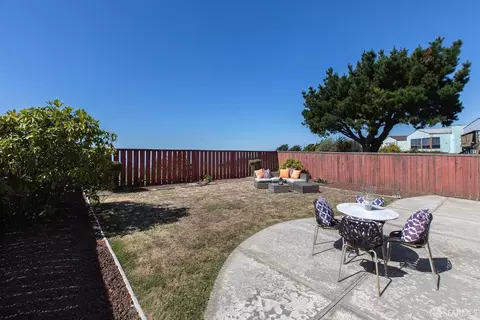 256 Edgewood Dr, Pacifica, CA 94044 photo 42