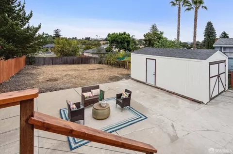21406 Ocean View Dr, Hayward, CA 94541 photo 3