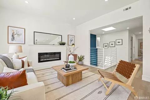 Living - 1486 20th Ave, San Francisco, CA 94122 photo 2 of 3