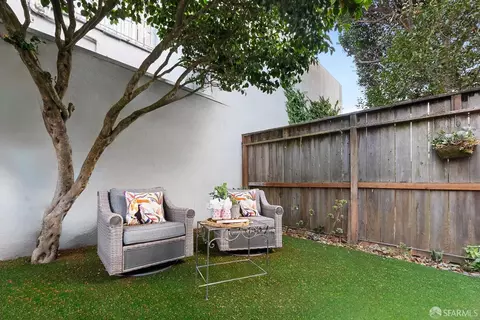 Exterior - 1806 Silver Ave, San Francisco, CA 94124 photo 4 of 6