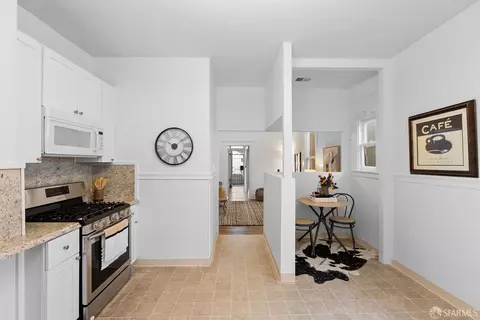 Entry Way - 1806 Silver Ave, San Francisco, CA 94124 photo 3 of 4
