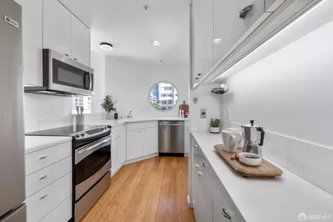 Kitchen - 38 Bryant St #604, San Francisco, CA 94105 photo 1 of 3