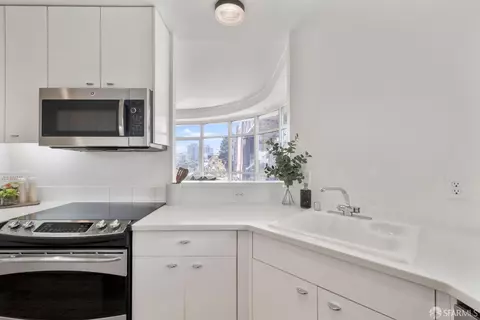 Kitchen - 38 Bryant St #604, San Francisco, CA 94105 photo 3 of 3
