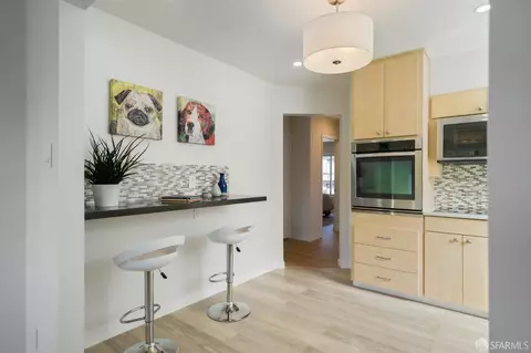 Kitchen - 277 Dellbrook Ave, San Francisco, CA 94131 photo 4 of 4