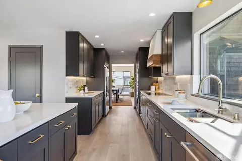 Kitchen - 60 Hiliritas Ave, San Francisco, CA 94131 photo 4 of 7