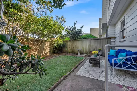 Exterior - 38 Fredson Ct, San Francisco, CA 94112 photo 8 of 9