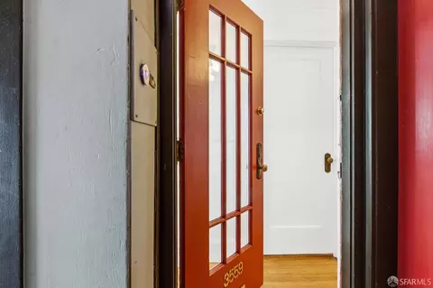 3559 17th St, San Francisco, CA 94110 photo 2