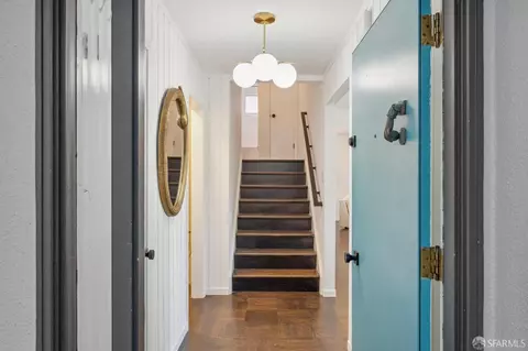 Entry Way - 2170 9th Ave, San Francisco, CA 94116 photo 4 of 4