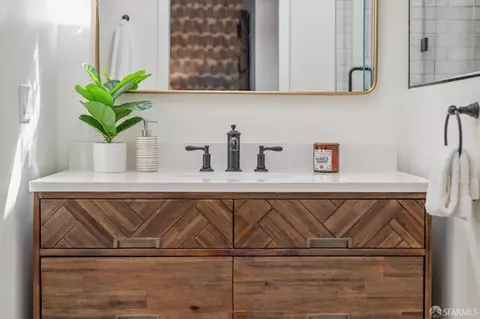 Bath - 2170 9th Ave, San Francisco, CA 94116 photo 2 of 6