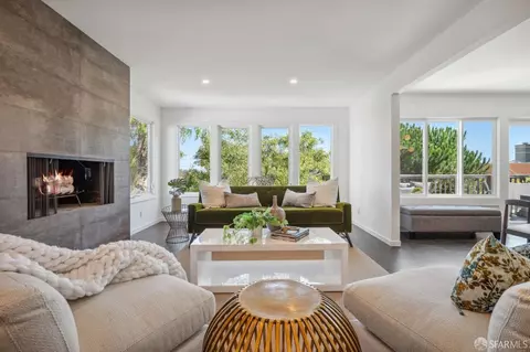 Living - 2170 9th Ave, San Francisco, CA 94116 photo 7 of 11