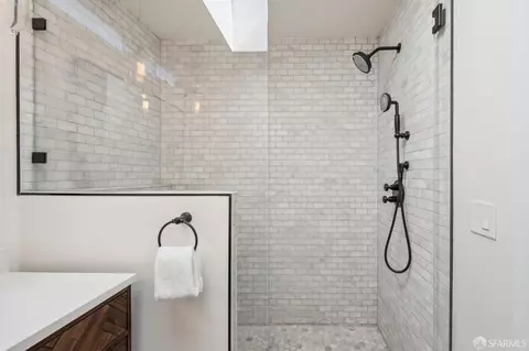 Bath - 2170 9th Ave, San Francisco, CA 94116 photo 3 of 6