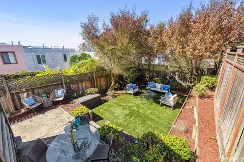 Exterior - 3030 Rivera St, San Francisco, CA 94116 photo 2 of 5