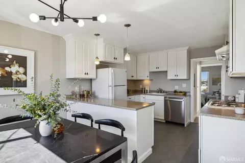 Kitchen - 3030 Rivera St, San Francisco, CA 94116 photo 1 of 2