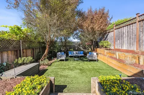 Exterior - 3030 Rivera St, San Francisco, CA 94116 photo 1 of 5