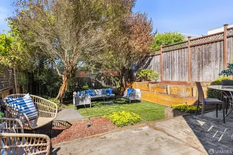 Exterior - 3030 Rivera St, San Francisco, CA 94116 photo 3 of 5
