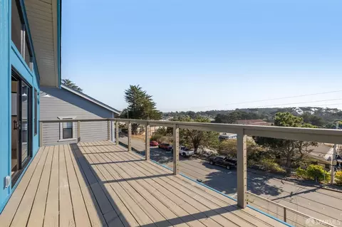 Exterior - 703 Etheldore St, Moss Beach, CA 94038 photo 2 of 16